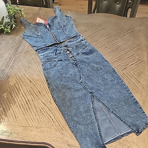 Dresses & Skirts - Denim crop top and skirt size S NWT
